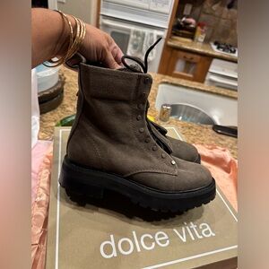 Dolce Vita Ranier Olive Womens Shoes Size 6 Boots NWOT